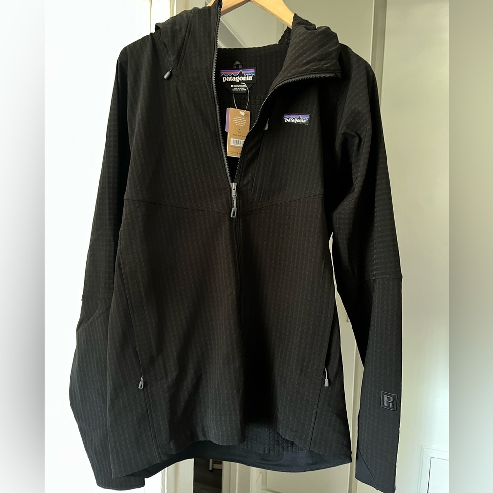Patagonia Men’s Medium R1 Techface Hoody Jacket NWT Black